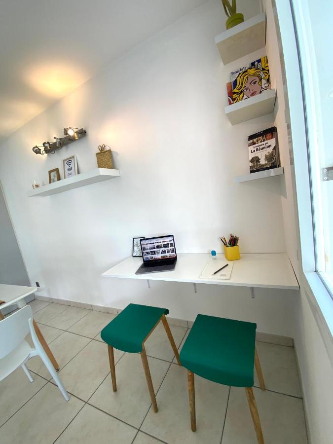 Appartement Lumineux Et Calme Saint-Denis Centre Exterior foto